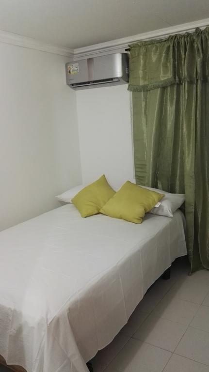 Apartment Golden Beach Сан-Андрес Экстерьер фото
